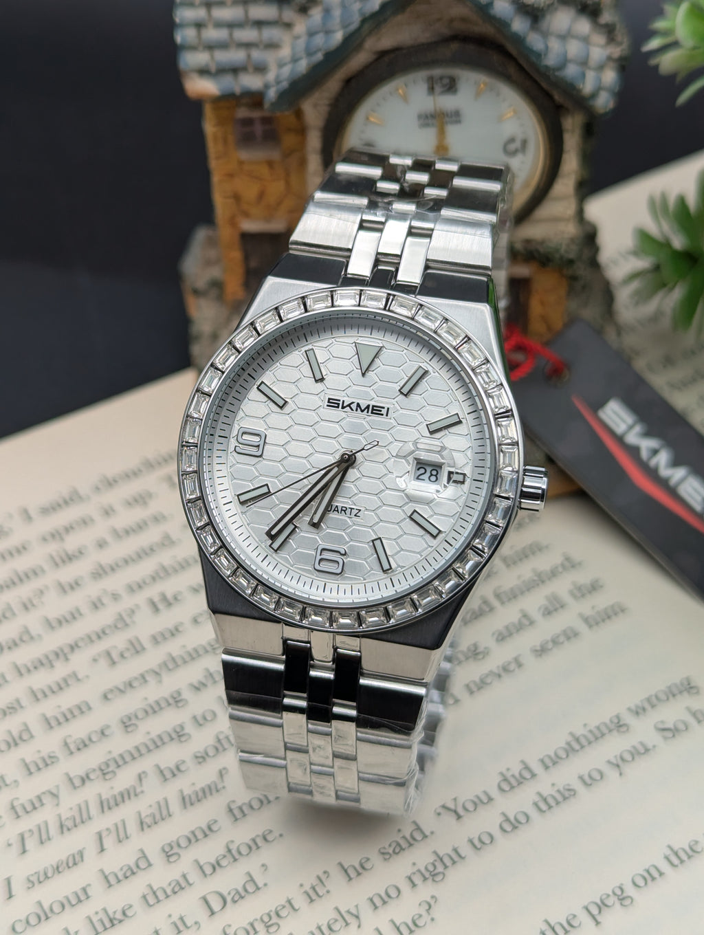 Skmei Stone Studded Watch 2655