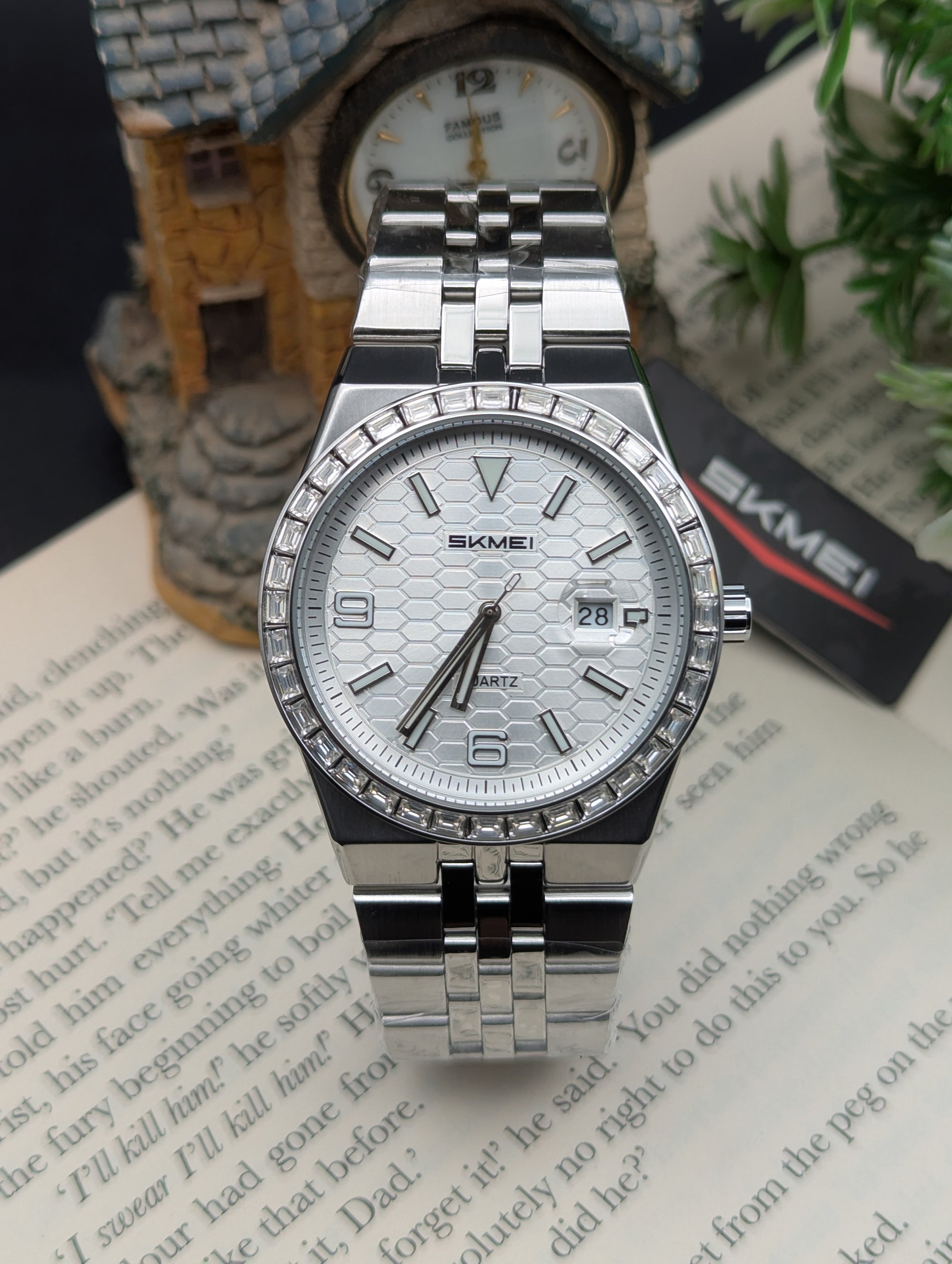Skmei Stone Studded Watch 2655