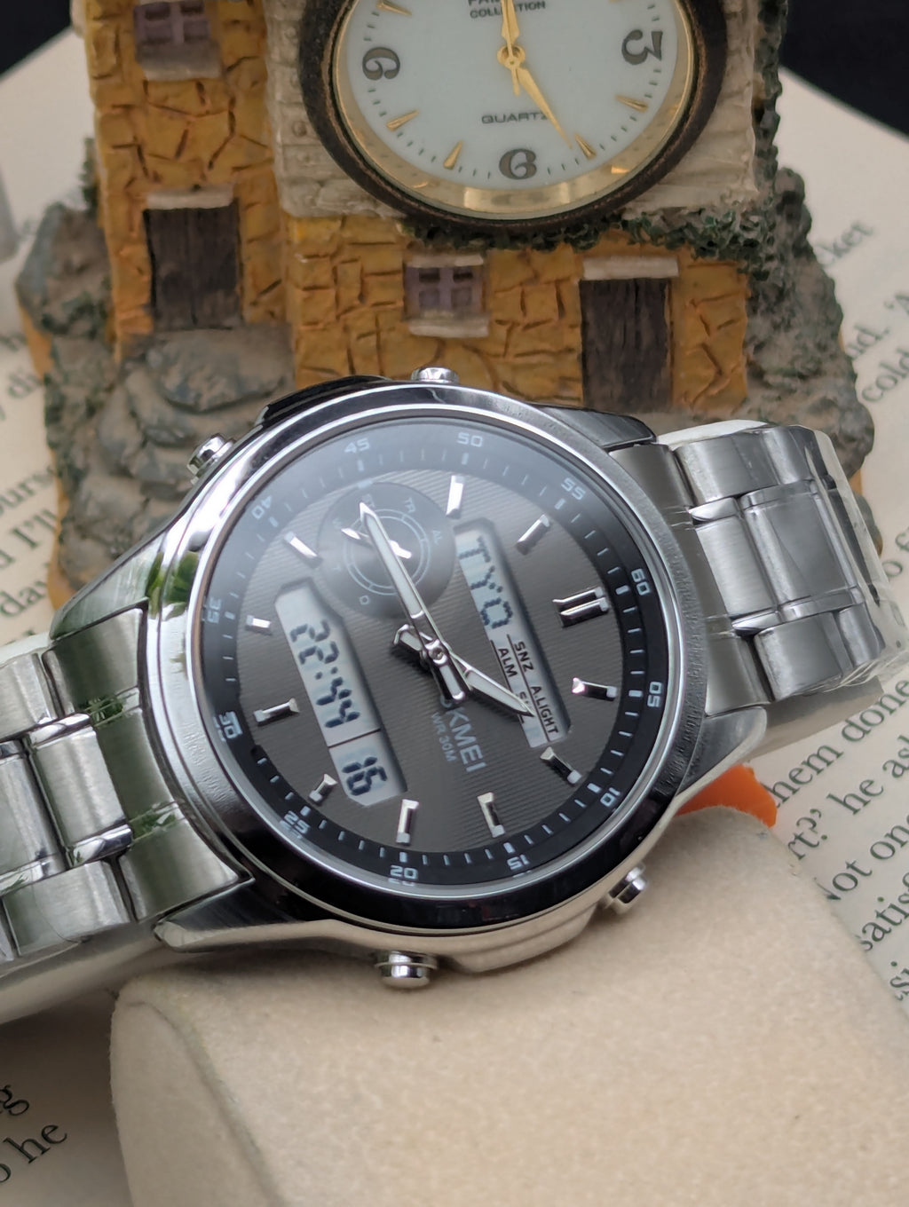Skmei 2284 World Timer Dual Display Watch